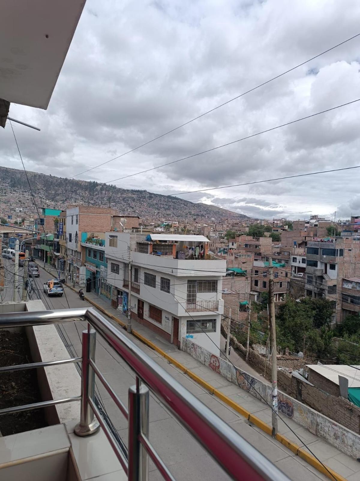 Hostal Yuraq Wasi 596 Ayacucho Luaran gambar