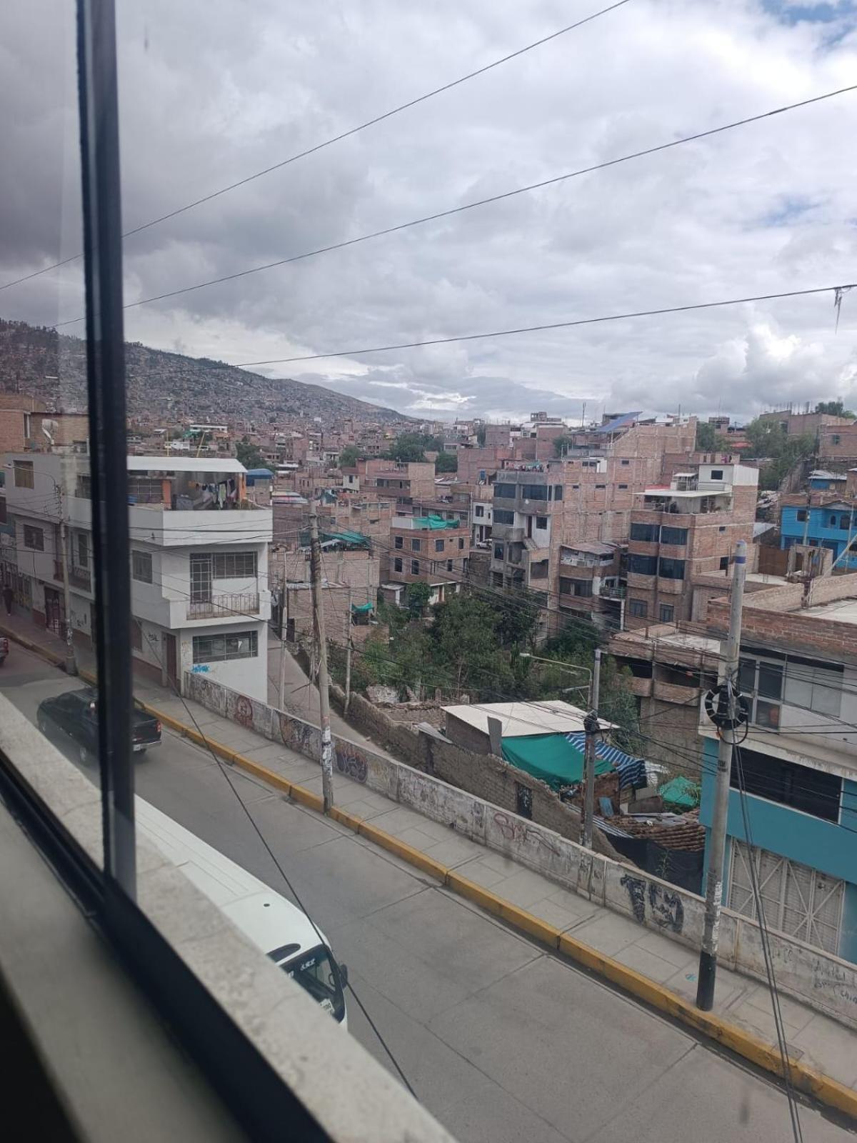 Hostal Yuraq Wasi 596 Ayacucho Luaran gambar