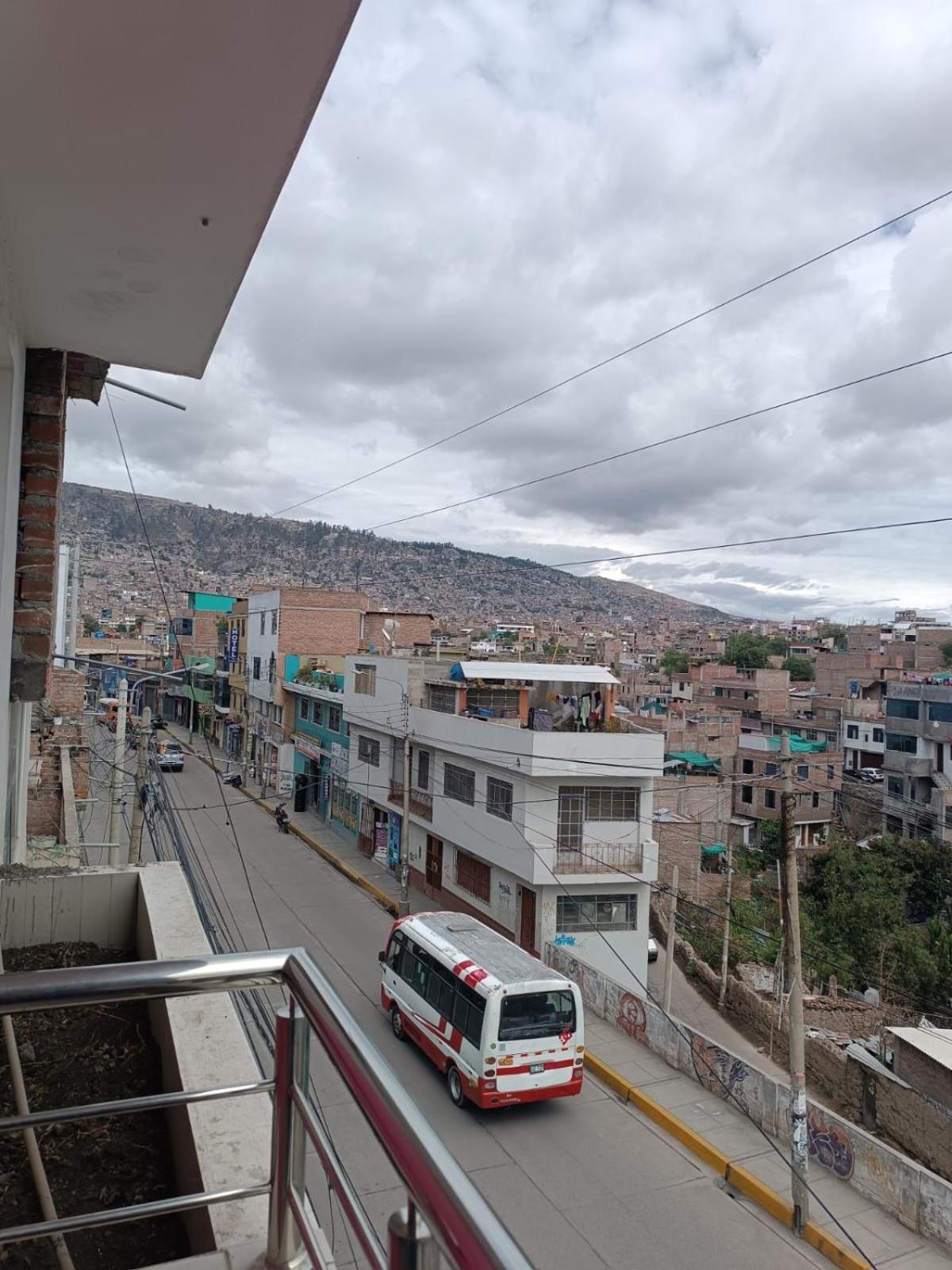 Hostal Yuraq Wasi 596 Ayacucho Luaran gambar